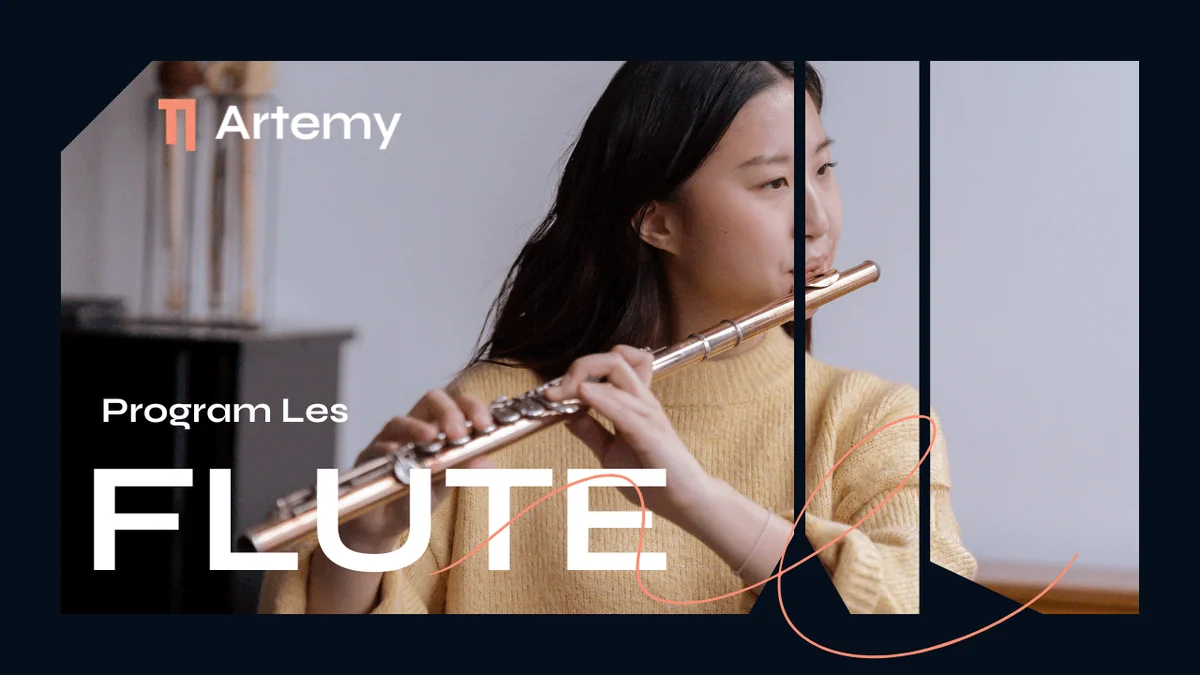 Sesi kursus flute privat Artemy dengan tutor mendampingi posisi embouchure siswa